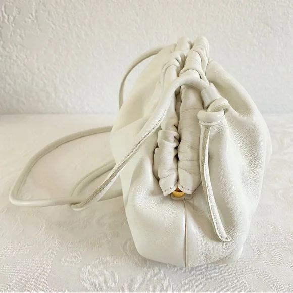 Mansur Gavriel white mini Cloud leather clutch bag - Picture 5 of 16